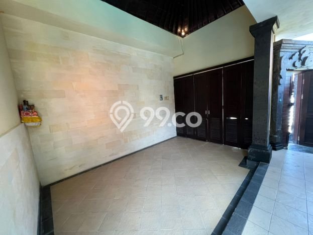 Rumah di Sanur, 3 KM, Design Modern, LT 200m² Bangunan 180m² Rumah di Sanur, 3 KM, Design Modern, LT 200m² Bangunan 180m²