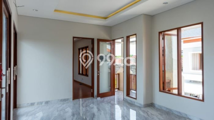 Rumah Mewah LB 249m2 Siap Pakai Desain Elegan di Sanur, Denpasar Rumah Mewah LB 249m2 Siap Pakai Desain Elegan di Sanur, Denpasar