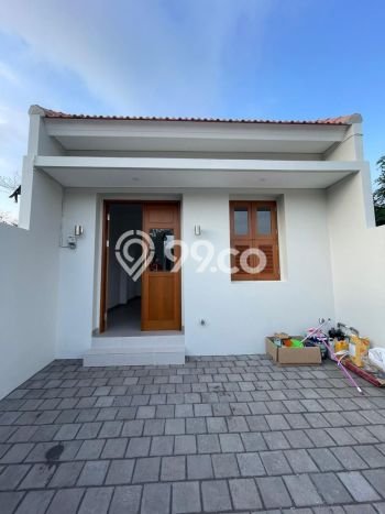 Rumah EXCLUSIVE di Pecatu, Badung, LT 100m² Bangunan 90m² KESEMPATAN TERBATAS! Rumah EXCLUSIVE di Pecatu, Badung, LT 100m² Bangunan 90m² KESEMPATAN TERBATAS!