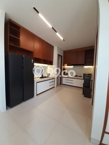 HUNIAN BERKELAS! Rumah Premium Seminyak, Badung, LT 315m² LB 350m² HUNIAN BERKELAS! Rumah Premium Seminyak, Badung, LT 315m² LB 350m²