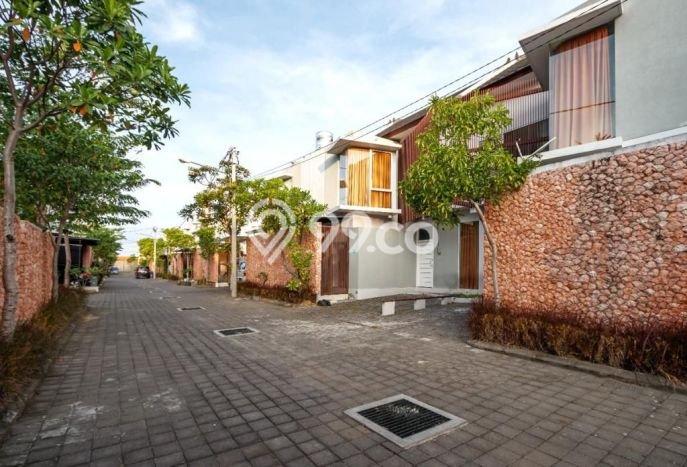 Rumah 3 KT 3 KM Lokasi Strategis di Seminyak, Badung Rumah 3 KT 3 KM Lokasi Strategis di Seminyak, Badung
