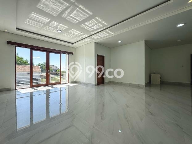 Rumah Mewah LB 305m2 Siap Huni Desain Elegan di Ungasan, Badung Rumah Mewah LB 305m2 Siap Huni Desain Elegan di Ungasan, Badung