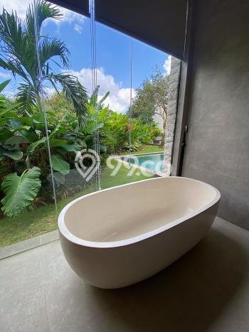 Rumah Asri dengan 4 Kamar Tidur di Lokasi Canggu, Badung Rumah Asri dengan 4 Kamar Tidur di Lokasi Canggu, Badung