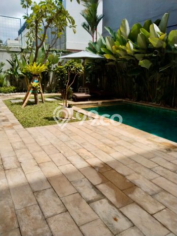 Hunian Elit LB 310m2 Siap Huni Desain Elegan di Canggu, Badung Hunian Elit LB 310m2 Siap Huni Desain Elegan di Canggu, Badung