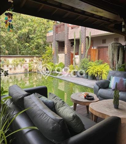 Hunian Elit LB 200m2 Siap Pakai Desain Elegan di Nusa Dua, Badung Hunian Elit LB 200m2 Siap Pakai Desain Elegan di Nusa Dua, Badung