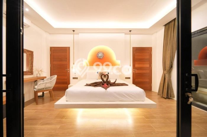 Ready to Use! Luxury House LT 900m2 Desain Elegan di Tanah Lot Ready to Use! Luxury House LT 900m2 Desain Elegan di Tanah Lot