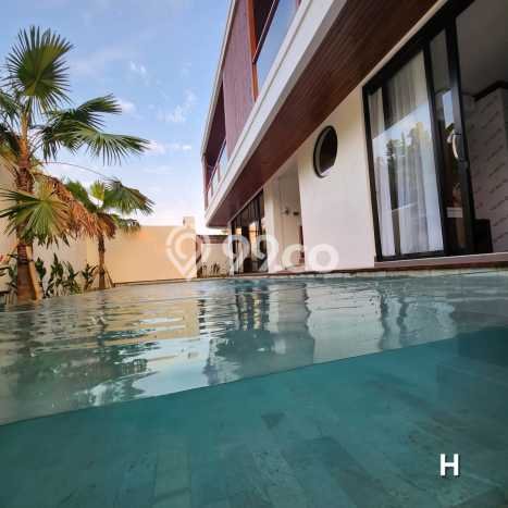 Rumah Strategis Canggu, Badung, Luas 200m² LB 160m² Rumah Strategis Canggu, Badung, Luas 200m² LB 160m²