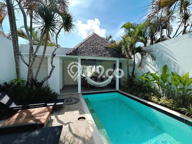 Rumah Mewah LB 3500m2 Siap Huni Desain Elegan di Seminyak, Badung Rumah Mewah LB 3500m2 Siap Huni Desain Elegan di Seminyak, Badung