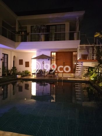 PROPERTI PILIHAN! Rumah area Nusa Dua, Luas 595m² Bangunan 750m² PROPERTI PILIHAN! Rumah area Nusa Dua, Luas 595m² Bangunan 750m²