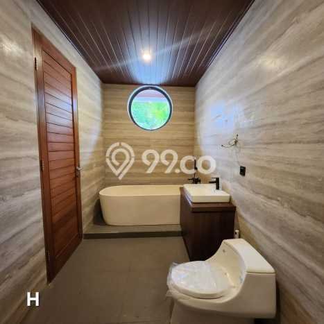 Rumah Strategis Canggu, Badung, Luas 200m² LB 160m² Rumah Strategis Canggu, Badung, Luas 200m² LB 160m²