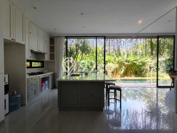 Hunian Mewah LT 490m² / LB 265m² di Kawasan Asri Renon, Denpasar Hunian Mewah LT 490m² / LB 265m² di Kawasan Asri Renon, Denpasar