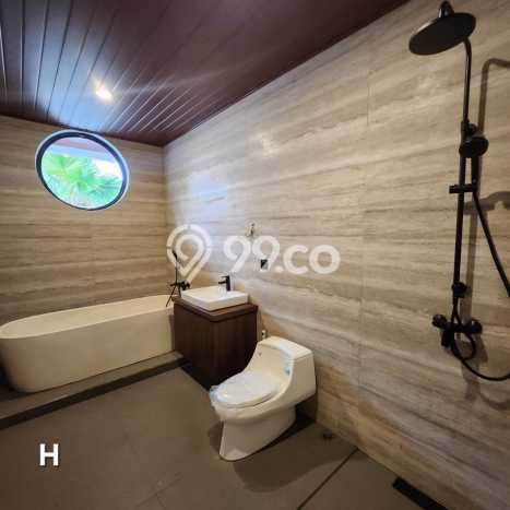 Rumah Strategis Canggu, Badung, Luas 200m² LB 160m² Rumah Strategis Canggu, Badung, Luas 200m² LB 160m²