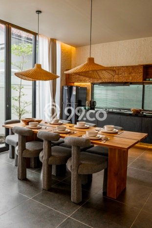 Hunian Mewah LB 200m2 Siap Huni Desain Elegan di Ungasan, Badung Hunian Mewah LB 200m2 Siap Huni Desain Elegan di Ungasan, Badung