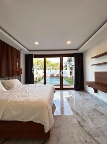 KESEMPATAN TERBAIK! Rumah Nyaman area , Luas 450m2m² Bangunan 566m2m² KESEMPATAN TERBAIK! Rumah Nyaman area , Luas 450m2m² Bangunan 566m2m²