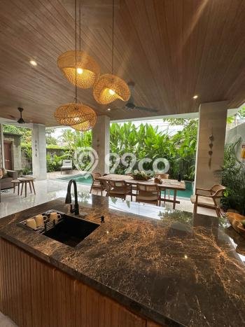 LIMITED OFFER! Rumah Berkualitas area Seminyak, Luas 125m² LB 130m² LIMITED OFFER! Rumah Berkualitas area Seminyak, Luas 125m² LB 130m²