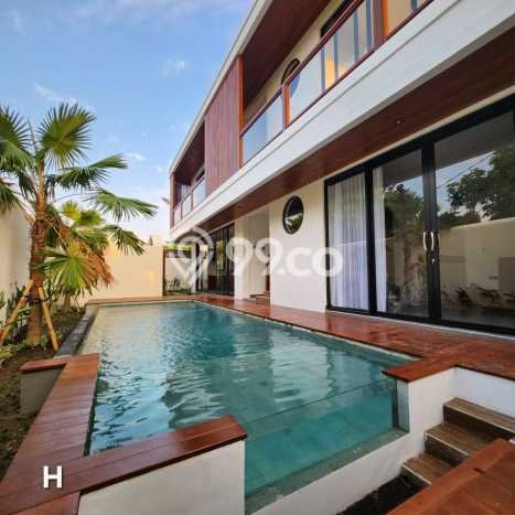 Rumah Strategis Canggu, Badung, Luas 200m² LB 160m² Rumah Strategis Canggu, Badung, Luas 200m² LB 160m²