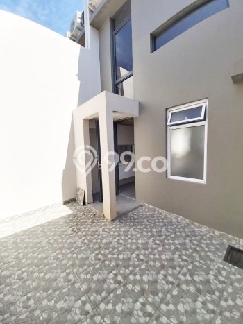 Hunian Nyaman Asri 2 KT Siap Pakai di BSD City Tangerang Hunian Nyaman Asri 2 KT Siap Pakai di BSD City Tangerang