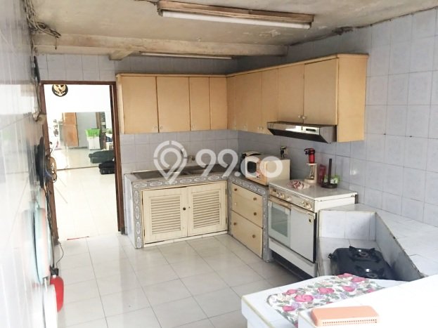 Rumah Elit LB 225m2 Siap Pakai Desain Elegan di Kemanggisan, Jakarta Barat Rumah Elit LB 225m2 Siap Pakai Desain Elegan di Kemanggisan, Jakarta Barat