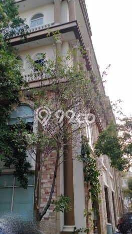 Ruko Dijual di Jakarta Barat LT 67m2 & LB 173m2 Lokasi Terbaik! Ruko Dijual di Jakarta Barat LT 67m2 & LB 173m2 Lokasi Terbaik!