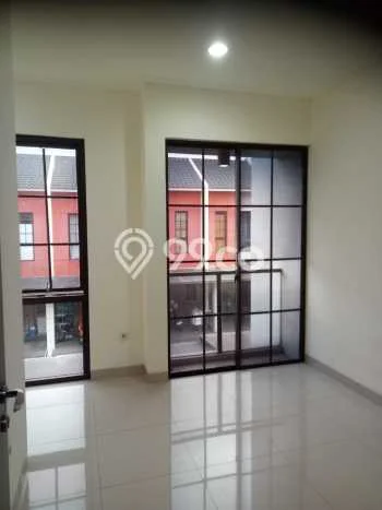 Rumah Modern Minimalis 3 KT Siap Huni di Cipondoh Rumah Modern Minimalis 3 KT Siap Huni di Cipondoh