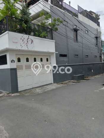 Dijual Rumah Luas Megah Dengan View Cantik di Grogol, Jakarta Barat Dijual Rumah Luas Megah Dengan View Cantik di Grogol, Jakarta Barat