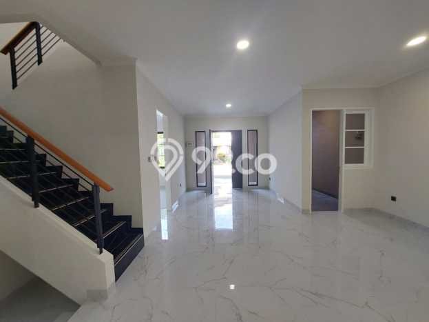 Jual Rumah Mewah Elegan Dengan View Eksklusif di BSD, Tangerang Jual Rumah Mewah Elegan Dengan View Eksklusif di BSD, Tangerang