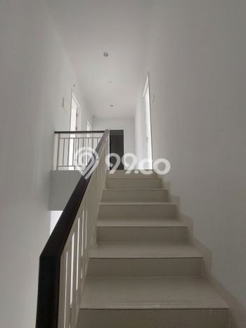 Ready to Use! Luxury House LT 162m2 Desain Modern di Gading Serpong Ready to Use! Luxury House LT 162m2 Desain Modern di Gading Serpong