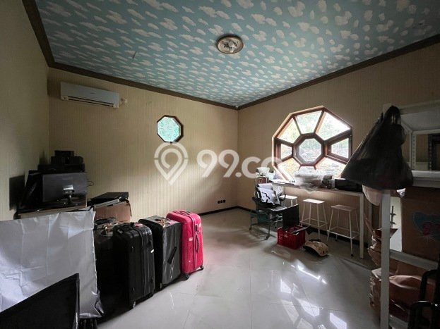 Disewakan Rumah Murah di Sukomanunggal Surabaya dengan 4 KT Disewakan Rumah Murah di Sukomanunggal Surabaya dengan 4 KT