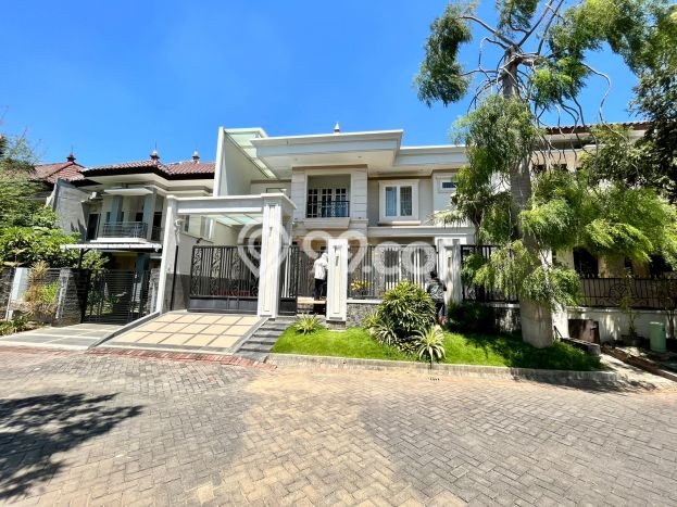 BEST CHOICE! Rumah area , Luas 275m2m² LB 500m2m² BEST CHOICE! Rumah area , Luas 275m2m² LB 500m2m²