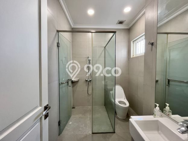 BEST CHOICE! Rumah area , Luas 275m2m² LB 500m2m² BEST CHOICE! Rumah area , Luas 275m2m² LB 500m2m²