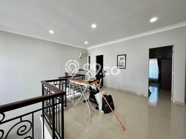 BEST CHOICE! Rumah area , Luas 275m2m² LB 500m2m² BEST CHOICE! Rumah area , Luas 275m2m² LB 500m2m²