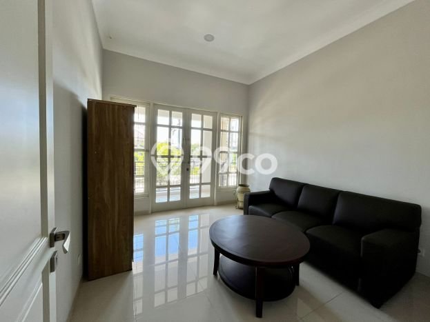 BEST CHOICE! Rumah area , Luas 275m2m² LB 500m2m² BEST CHOICE! Rumah area , Luas 275m2m² LB 500m2m²