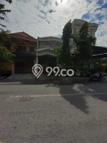 Rumah Elit Modern Tanpa Renovasi di Semolowaru Surabaya Rumah Elit Modern Tanpa Renovasi di Semolowaru Surabaya