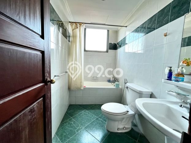 PRIME UNIT! Apartemen Kawasan Graha, 3 KT, Luas 165m2m², Area Strategis, View Kota PRIME UNIT! Apartemen Kawasan Graha, 3 KT, Luas 165m2m², Area Strategis, View Kota