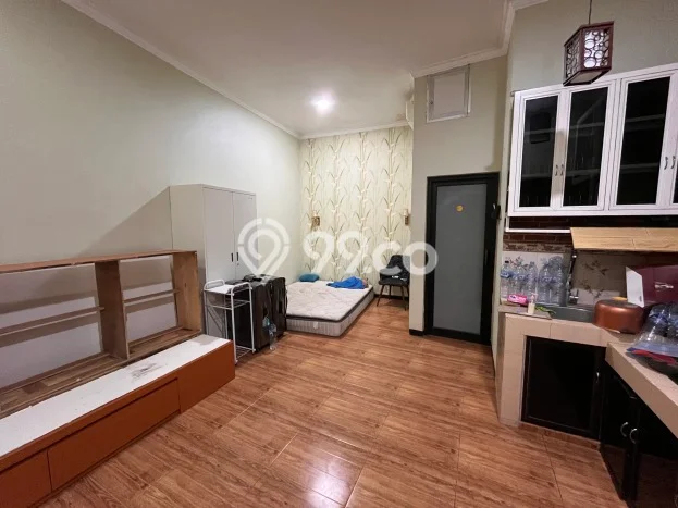 Dijual Rumah 3 Kamar Lokasi Strategis Bagus dan Strategis di Simokerto Dijual Rumah 3 Kamar Lokasi Strategis Bagus dan Strategis di Simokerto