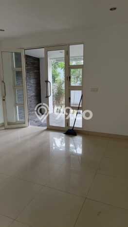 Ready to Use! Luxury House LT 162m2 Desain Elegan di Sentul City Ready to Use! Luxury House LT 162m2 Desain Elegan di Sentul City
