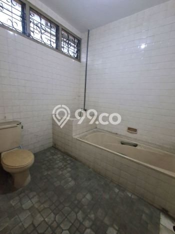 Ruko Usaha Dijual di Bubutan Surabaya LT 90m2 & LB 270m2 Ruko Usaha Dijual di Bubutan Surabaya LT 90m2 & LB 270m2