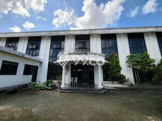 Unit Gudang Dijual di Sukodono Sidoarjo Luas Bangunan 5500m2 Unit Gudang Dijual di Sukodono Sidoarjo Luas Bangunan 5500m2