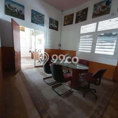 Rumah Mewah Siap Huni LT 881m2 di Tambaksari, Surabaya Rumah Mewah Siap Huni LT 881m2 di Tambaksari, Surabaya