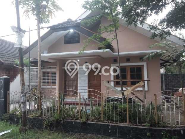 Jual Rumah Favorit Siap Huni LB 160m2 di Arcamanik, Bandung Jual Rumah Favorit Siap Huni LB 160m2 di Arcamanik, Bandung