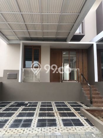 Disewakan! Rumah 3 Kamar Tidur &
2 Kamar Mandi di Cikutra, Bandung Disewakan! Rumah 3 Kamar Tidur &
2 Kamar Mandi di Cikutra, Bandung