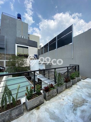 Rumah Elit Modern Tanpa Renovasi di Setra Murni Bandung Rumah Elit Modern Tanpa Renovasi di Setra Murni Bandung