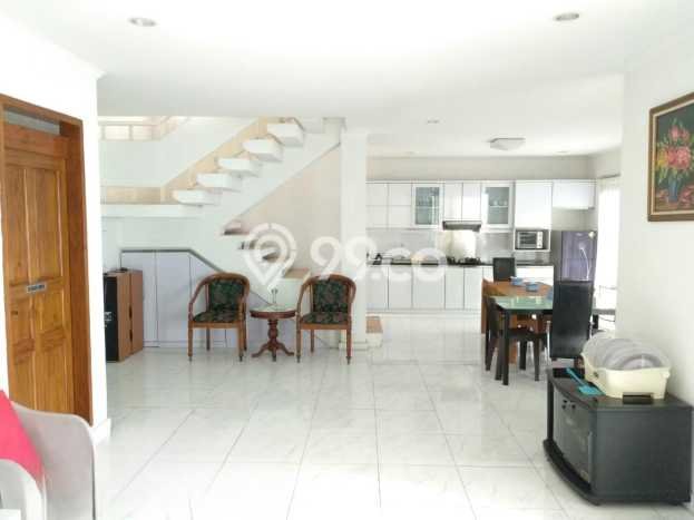 Sewa cepat rumah minimalis strategis 5 Kamar di Coblong, Bandung Sewa cepat rumah minimalis strategis 5 Kamar di Coblong, Bandung