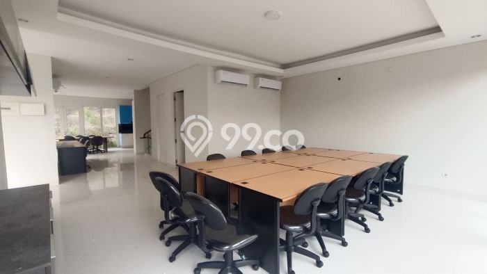 Rumah Mewah LB 346m2 Siap Pakai Desain Elegan di Sentul City, Bogor Rumah Mewah LB 346m2 Siap Pakai Desain Elegan di Sentul City, Bogor