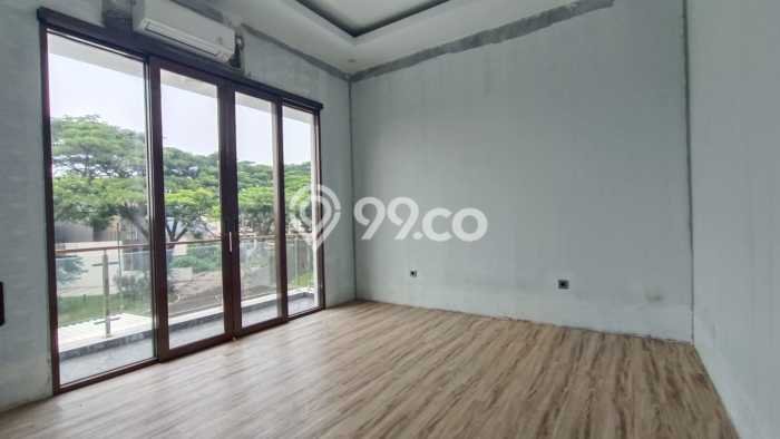 Rumah Elit LB 420m2 Siap Pakai Desain Elegan di Sentul City, Bogor Rumah Elit LB 420m2 Siap Pakai Desain Elegan di Sentul City, Bogor