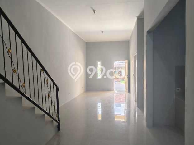 Rumah di Sentul City, Bogor, Luas 81m² Bangunan 160m² Rumah di Sentul City, Bogor, Luas 81m² Bangunan 160m²