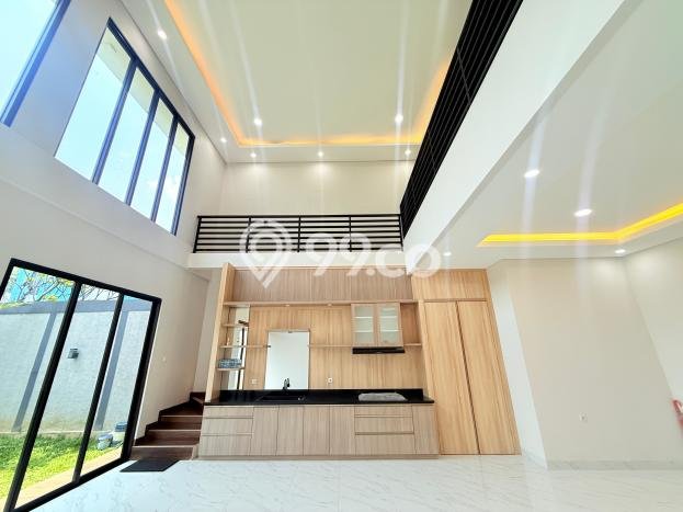 Dijual Rumah Mewah Elegan Dengan View Eksklusif di Sentul City, Bogor Dijual Rumah Mewah Elegan Dengan View Eksklusif di Sentul City, Bogor