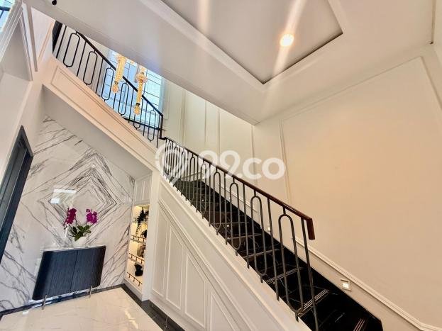 Rumah Elit LB 231m2 Siap Pakai Desain Elegan di Sentul City, Bogor Rumah Elit LB 231m2 Siap Pakai Desain Elegan di Sentul City, Bogor