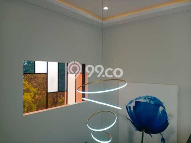 Ready to Use! Luxury House LT 474m2 Desain Modern di Sentul City Ready to Use! Luxury House LT 474m2 Desain Modern di Sentul City