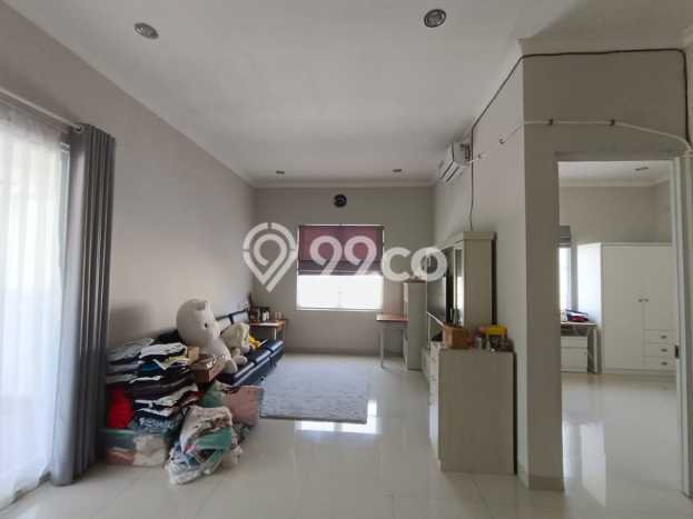 Rumah 5 Kamar Tidur Desain Minimalis di Kawasan Elite Sentul City, Bogor Rumah 5 Kamar Tidur Desain Minimalis di Kawasan Elite Sentul City, Bogor